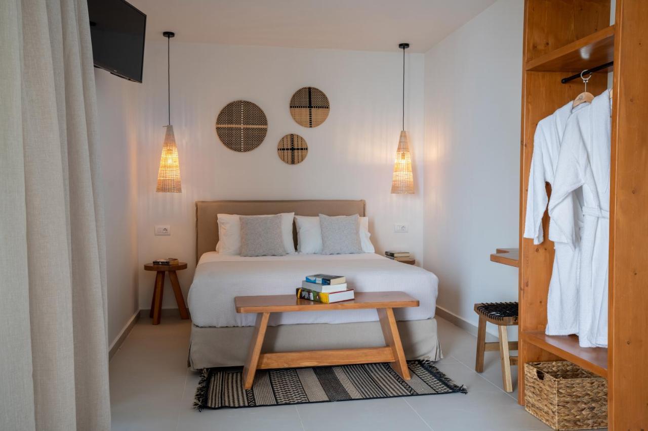 Thea Beachfront Suites In Lourdas Beach Lourdata  Ngoại thất bức ảnh